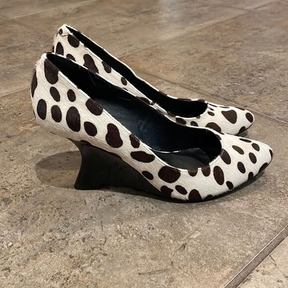 Kelsi Dagger Adore Leather Cowhide Sculpted Wedge Heel Pumps Shoes Womens 7.5M - Picture 5 of 12